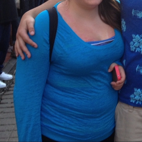 3/$20 Long Sleeve Blue Tank VS PINK - Picture 6 of 6